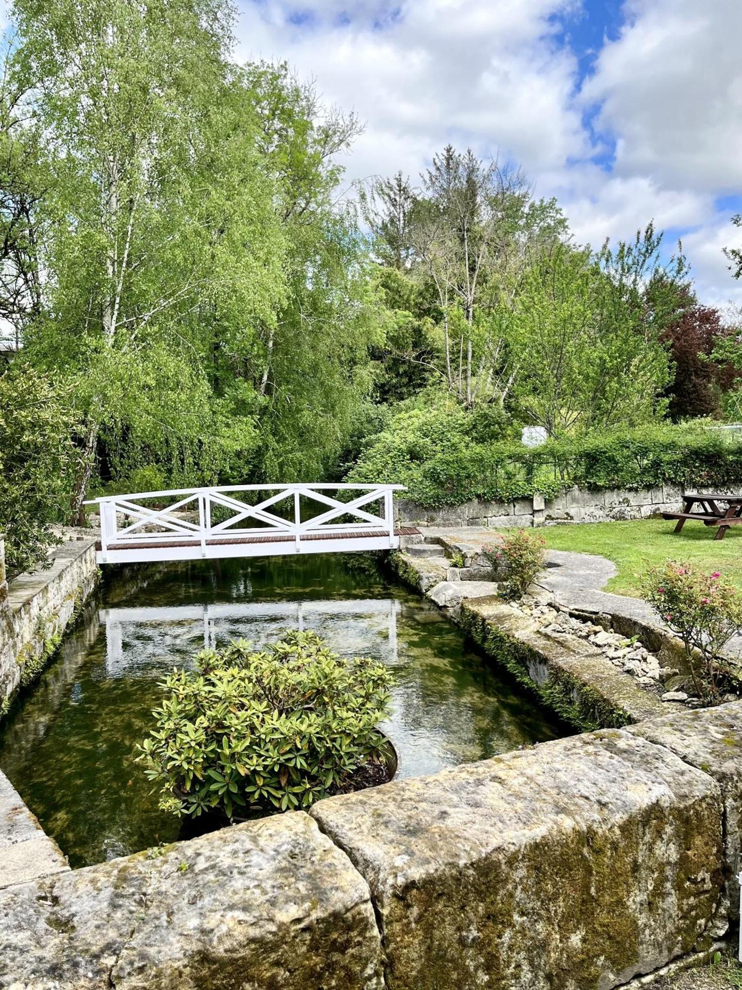 Petit Moulin De Veillard Villa Bourg-Charente Dış mekan fotoğraf