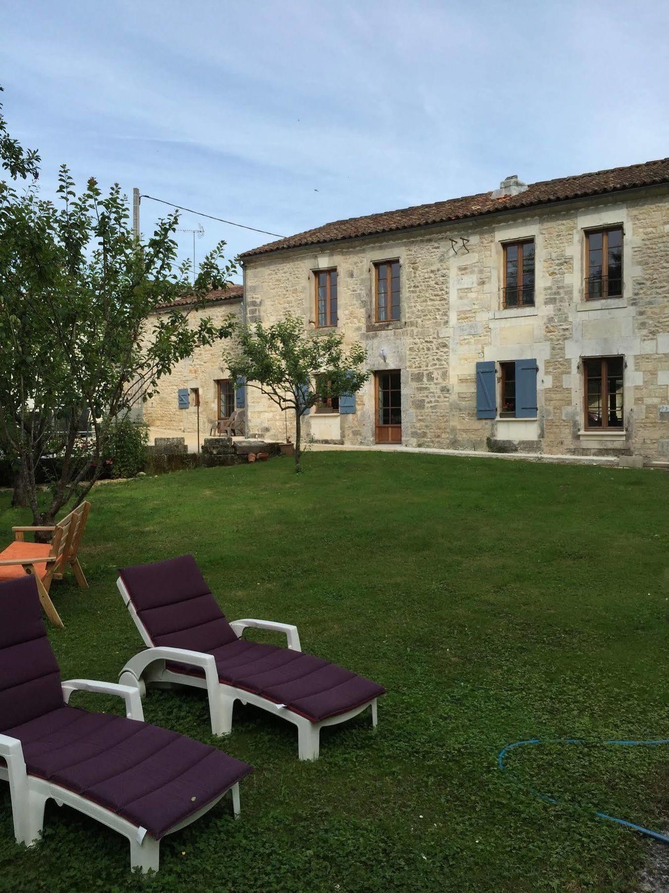 Petit Moulin De Veillard Villa Bourg-Charente Dış mekan fotoğraf